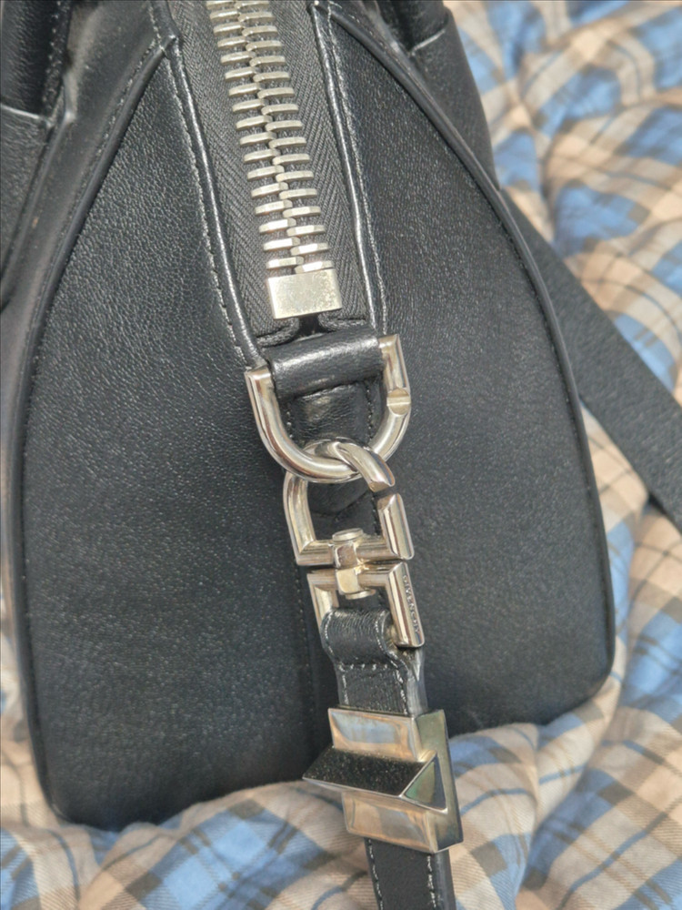 지방시 안티고나 고트스킨 토트백 이미지