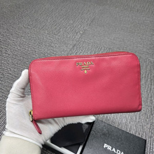 [특가][정품] 프라다 사피아노 지퍼돌이 장지갑 이미지