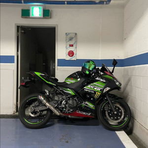 가와사키 닌자400 이미지