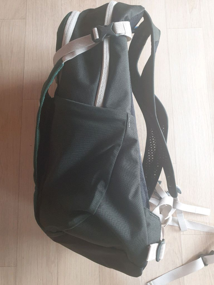 오스프리 데이라이트 플러스 20L 이미지