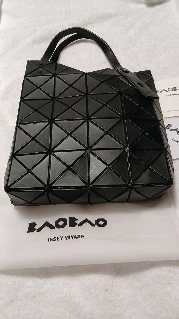 바오바오 토트백 팝니다 이미지