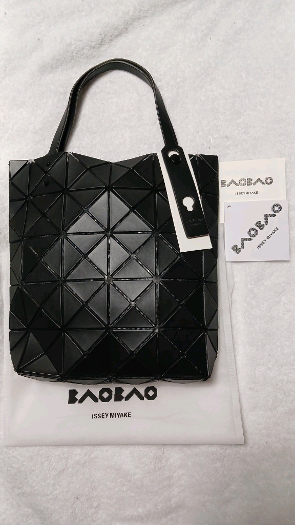 바오바오 토트백 팝니다 이미지
