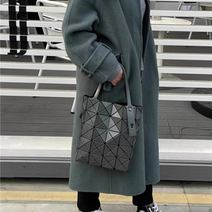 바오바오 토트백 팝니다 이미지