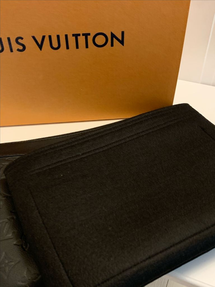 루이비통 클러치백 M81570 이미지