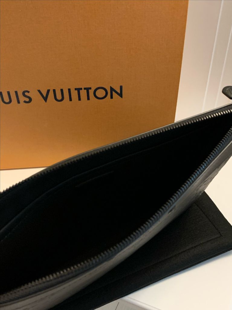 루이비통 클러치백 M81570 이미지