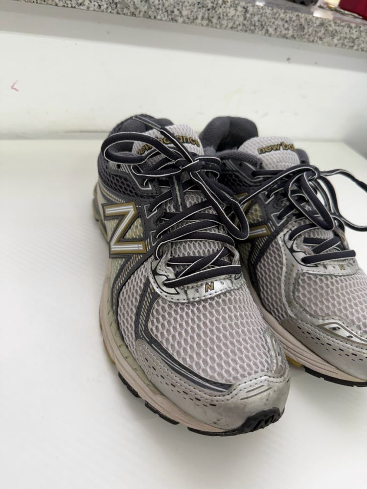정품) 뉴발란스 860 V2 운동화 265 이미지