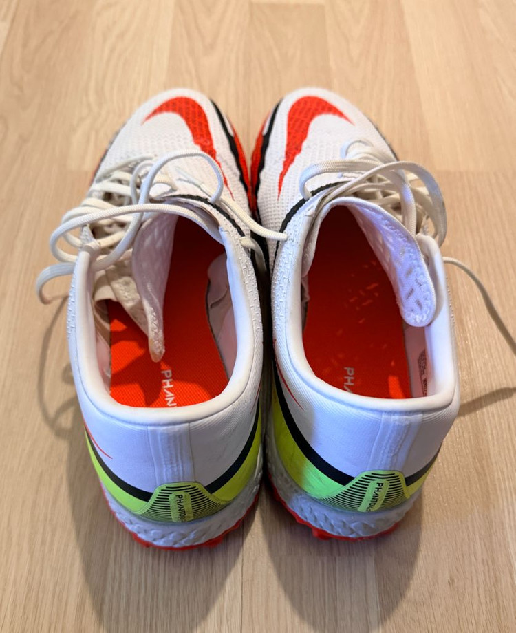 나이키 팬텀 GT2 프로 TF 축구화 판매합니다 270mm 이미지