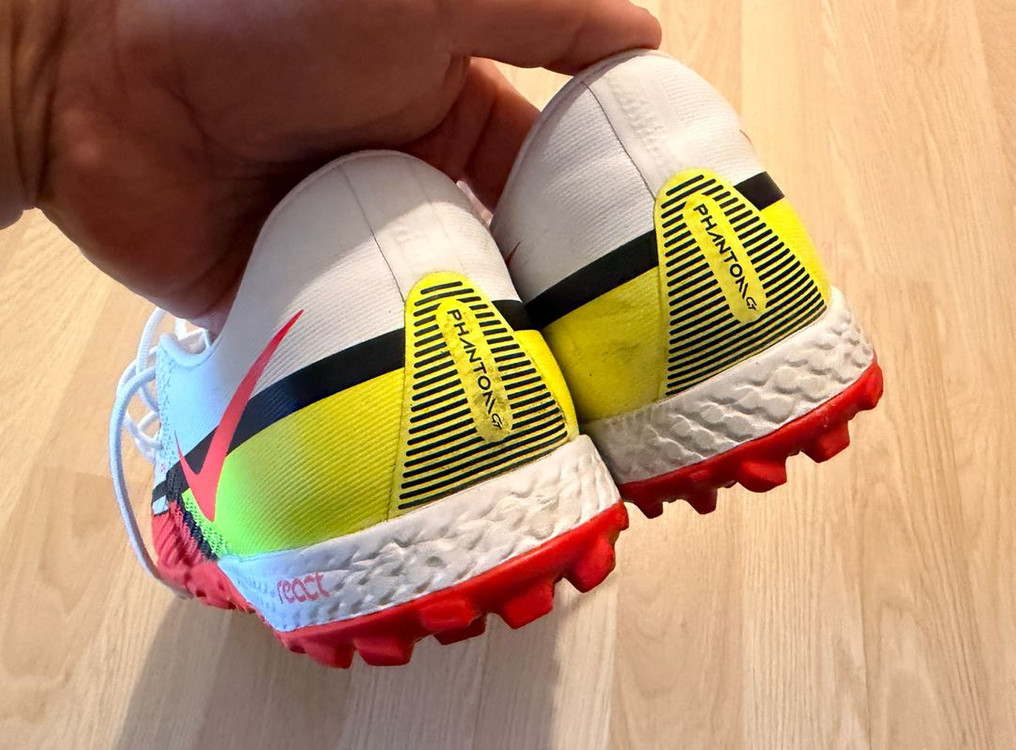 나이키 팬텀 GT2 프로 TF 축구화 판매합니다 270mm 이미지