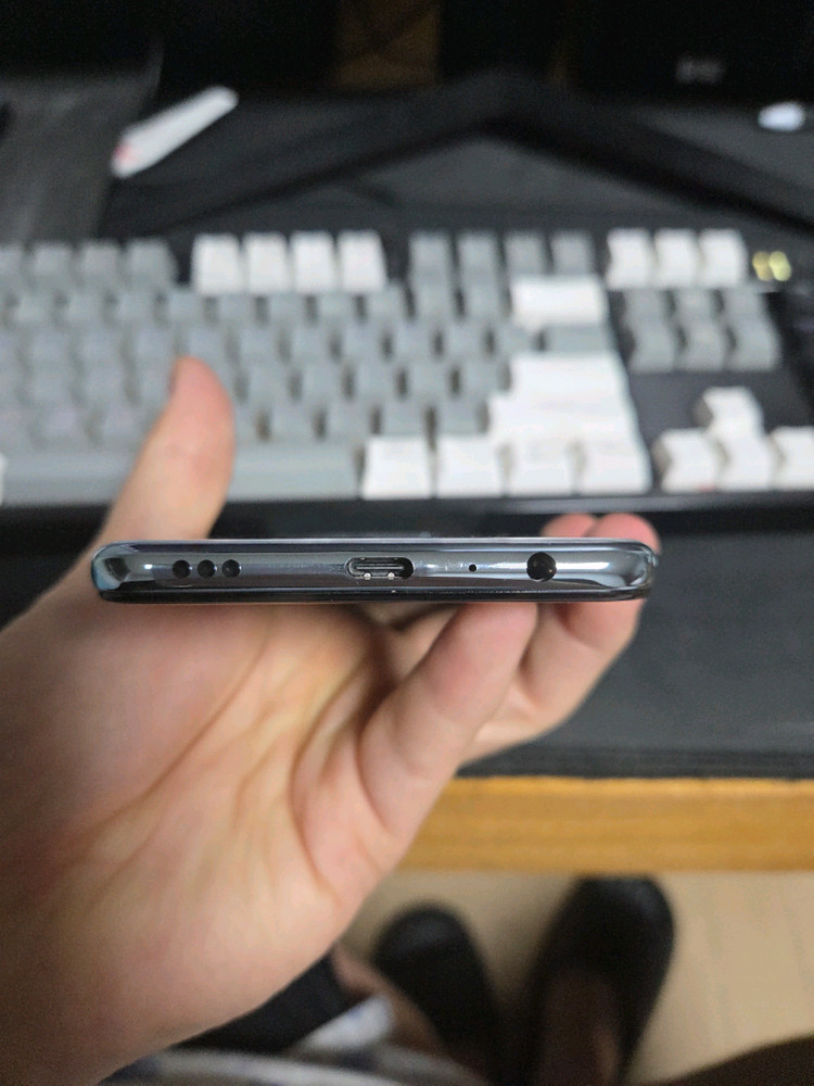 LG 스마트폰 k51 이미지