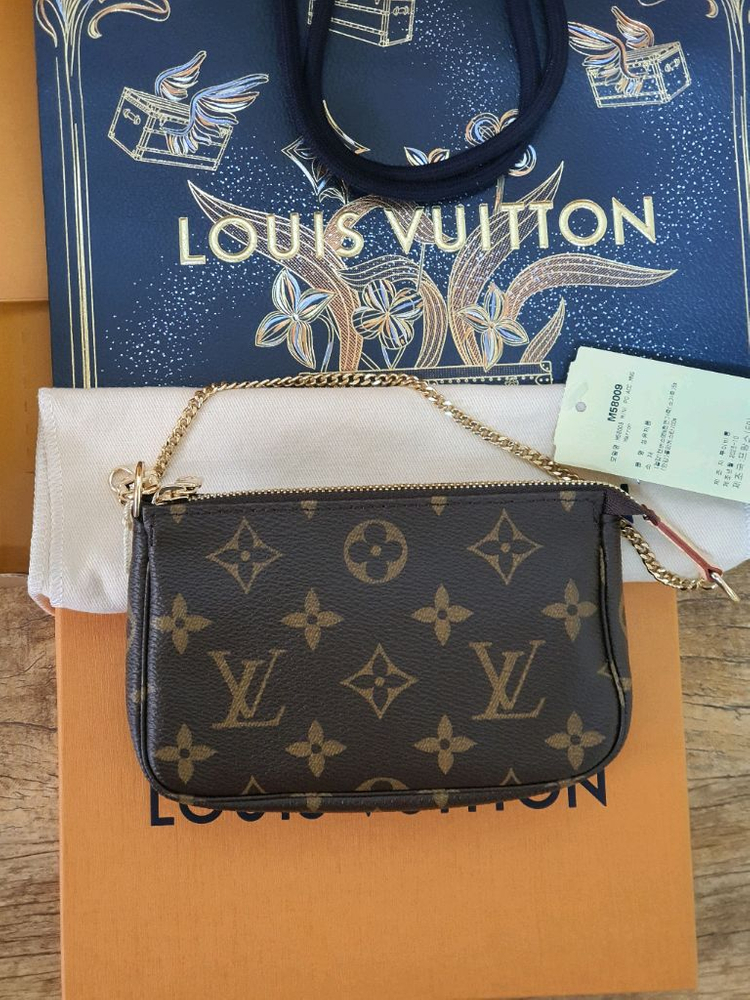 루이비통 미니포쉐트(새상품)- 가격내림 이미지