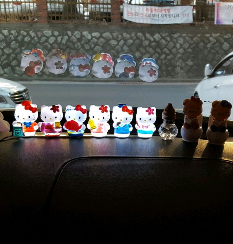 헬로키티 LED 차량용품 라이트 6구인형 희귀키티 세트 이미지