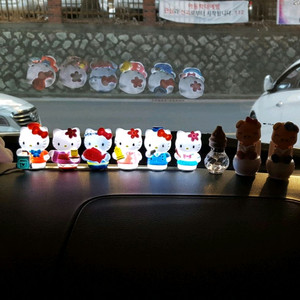 헬로키티 LED 차량용품 라이트 6구인형 희귀키티 세트 이미지