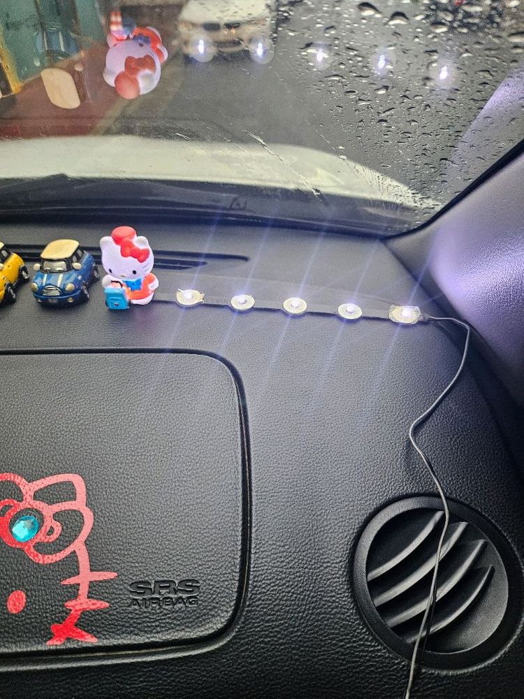 헬로키티 LED 차량용품 라이트 6구인형 희귀키티 세트 이미지