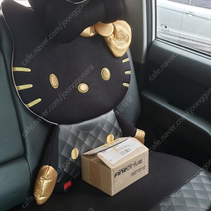 헬로키티 자동차 시트커버 차량용품 신제품 블랙 골드 매쉬 통기성 사계절용 커버 대형 룸미러세트 #상태 깨끗함# 이미지