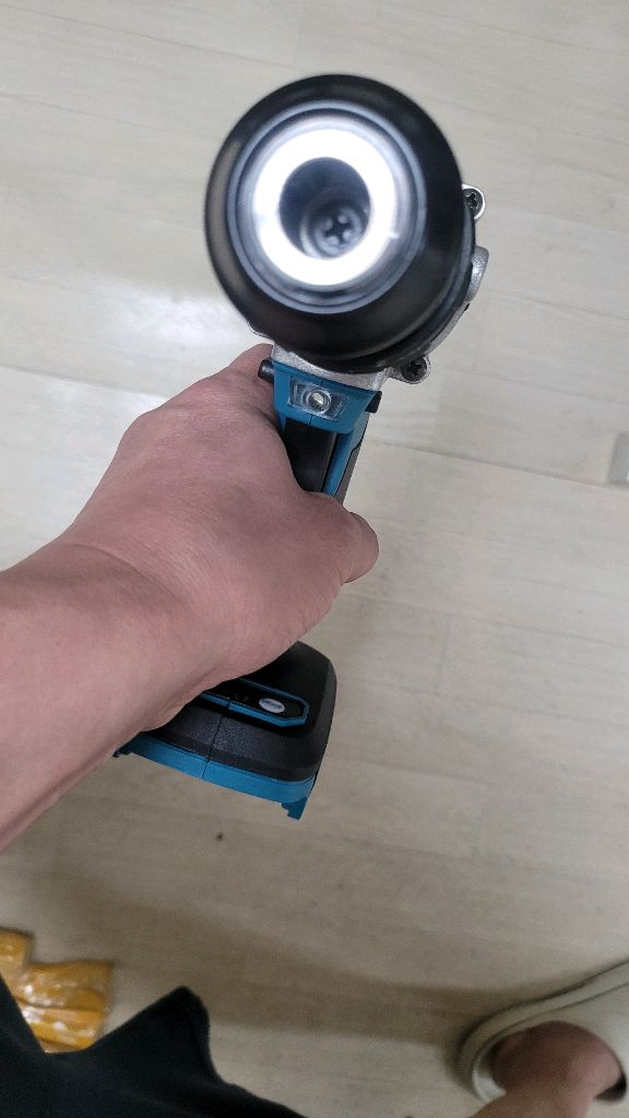 충전 전동드릴 팝니다. 이미지