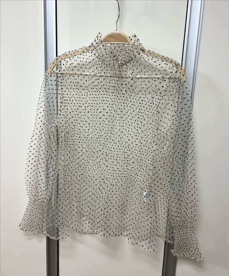 21년 한섬 시스템 SYSTEM 시스루 탑 레이스 샤 도트 블라우스 레이어드 이너 셔링 퍼프 아이보리 이미지