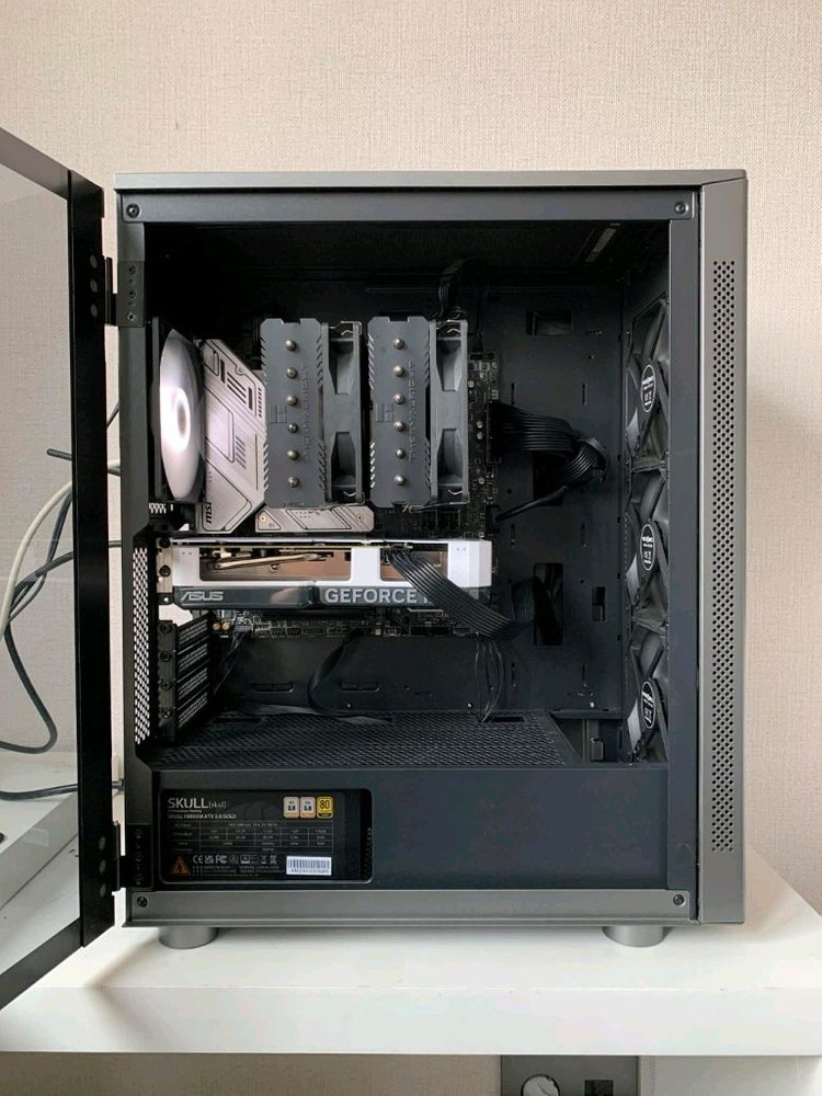 13600kf rtx 4060 ddr5 64gb 게이밍 컴퓨터 본체 이미지