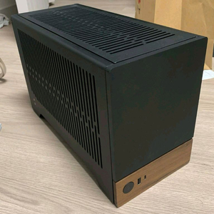 7800x3d rtx 4080super sff 게이밍 컴퓨터 본체 이미지
