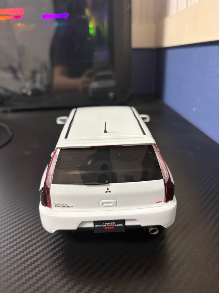 1:18 미쓰비시 랜서 에볼루션 왜건다이캐스트판매합니다 이미지