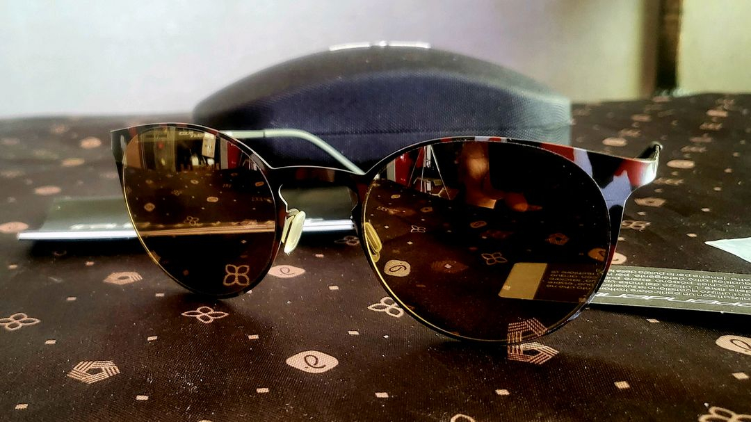 [미사용새상품] INDEPENDENT 티타늄 카모 선글라스 이미지