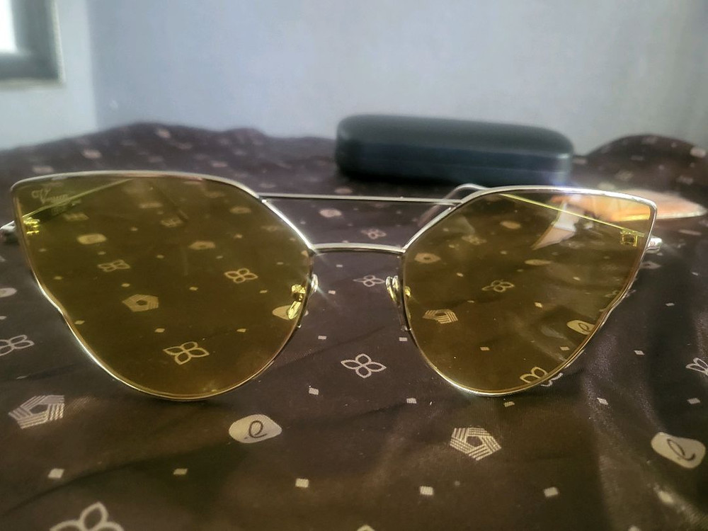 [미사용 새상품] 틴트렌즈 선글라스 이미지