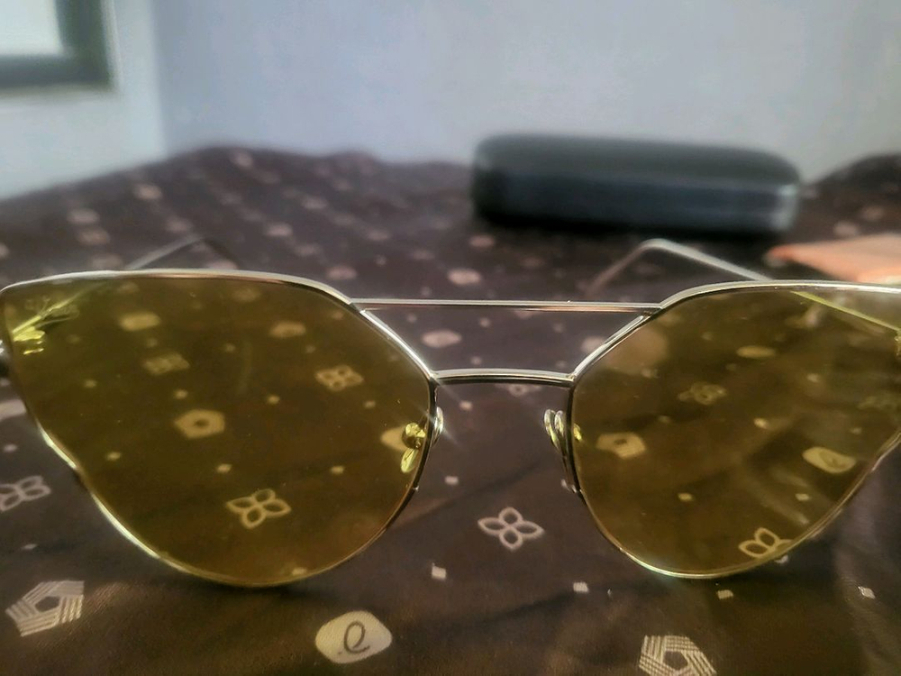 [미사용 새상품] 틴트렌즈 선글라스 이미지