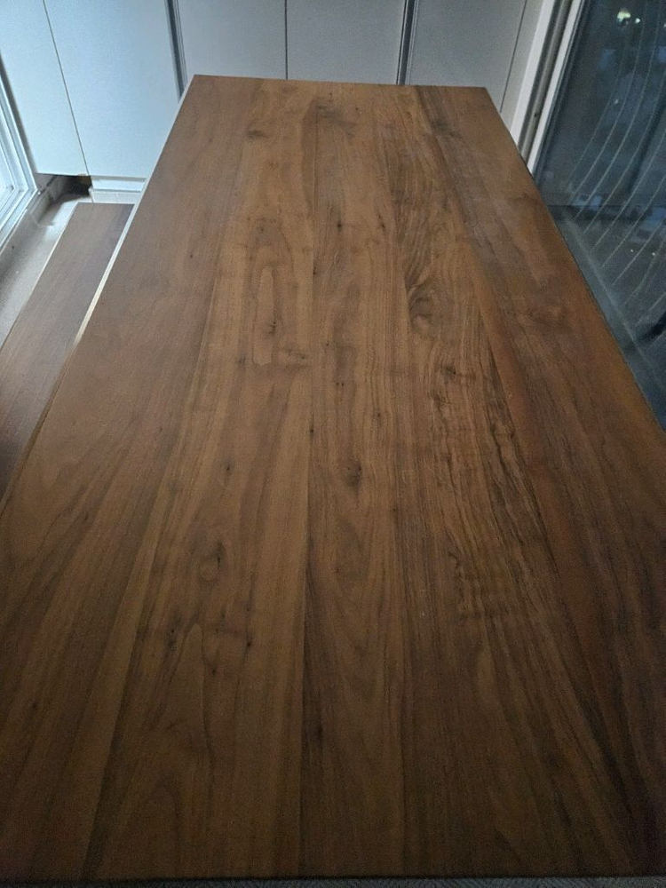 우디크 루아크 월넛 원목 테이블 + 벤치의자 이미지