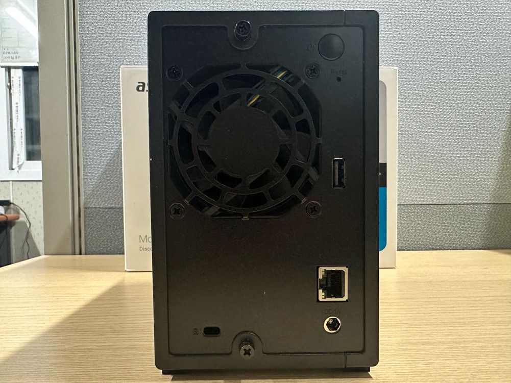 ASUSTOR AS1102TL NAS + WD RED 8TB 2개 (16TB) 이미지