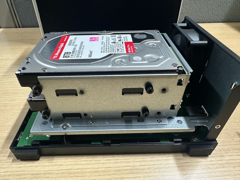 ASUSTOR AS1102TL NAS + WD RED 8TB 2개 (16TB) 이미지