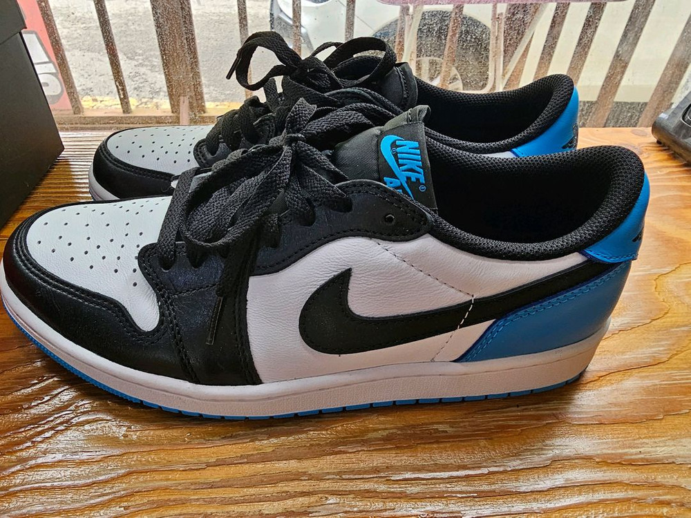 나이키조던 로우1 다크바우더블루280팝니다 이미지