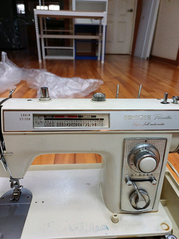 오래된 일제 레트로 브라더 미싱 저렴하게 드립니다~ 이미지
