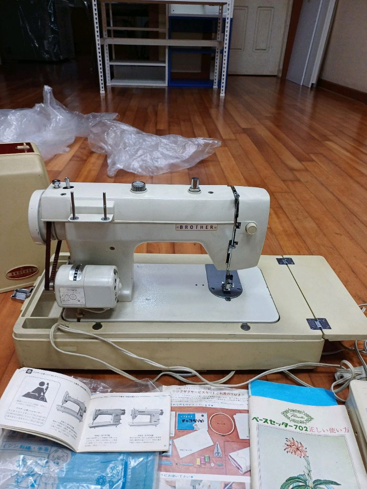 오래된 일제 레트로 브라더 미싱 저렴하게 드립니다~ 이미지