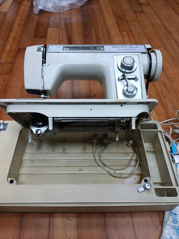 오래된 일제 레트로 브라더 미싱 저렴하게 드립니다~ 이미지