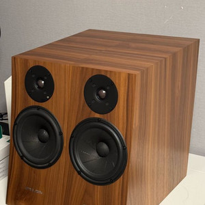 Pylon 파일론 18 제스퍼 모니터 스피커 이미지