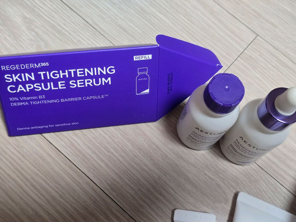 에스트라 리제덤365 스킨 타이트닝 캡슐 세럼 & 크림 일괄 이미지