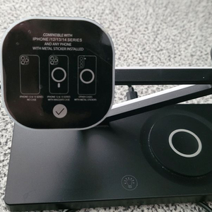 5-in-1 무선 충전기 아이폰 갤럭시 이미지