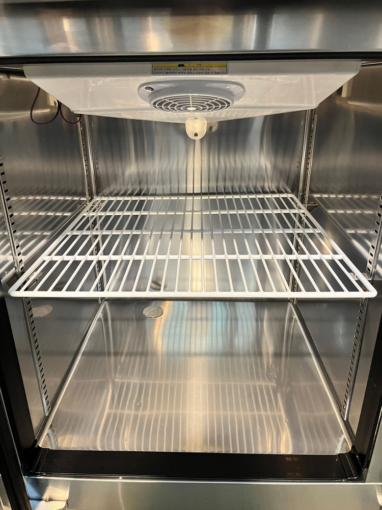 부성 테이블냉장냉동고 1800 에베레스트 간냉식 냉동장고 냉장고 냉동고 반반 올스텐 업소용 카페 이미지