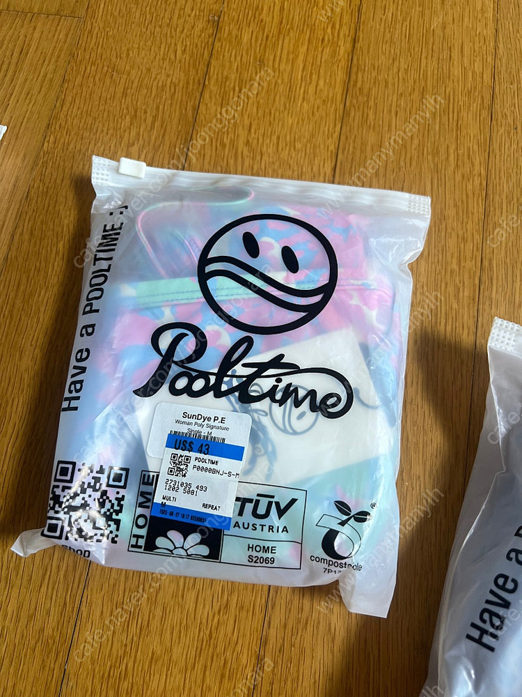 풀타임 수영복 이미지