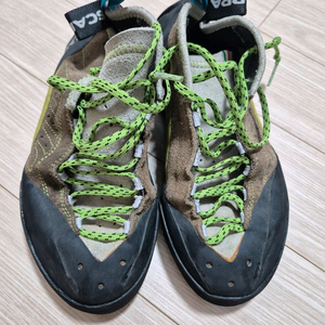 스카르파 암벽화 마에스트로 40사이즈 판매 이미지