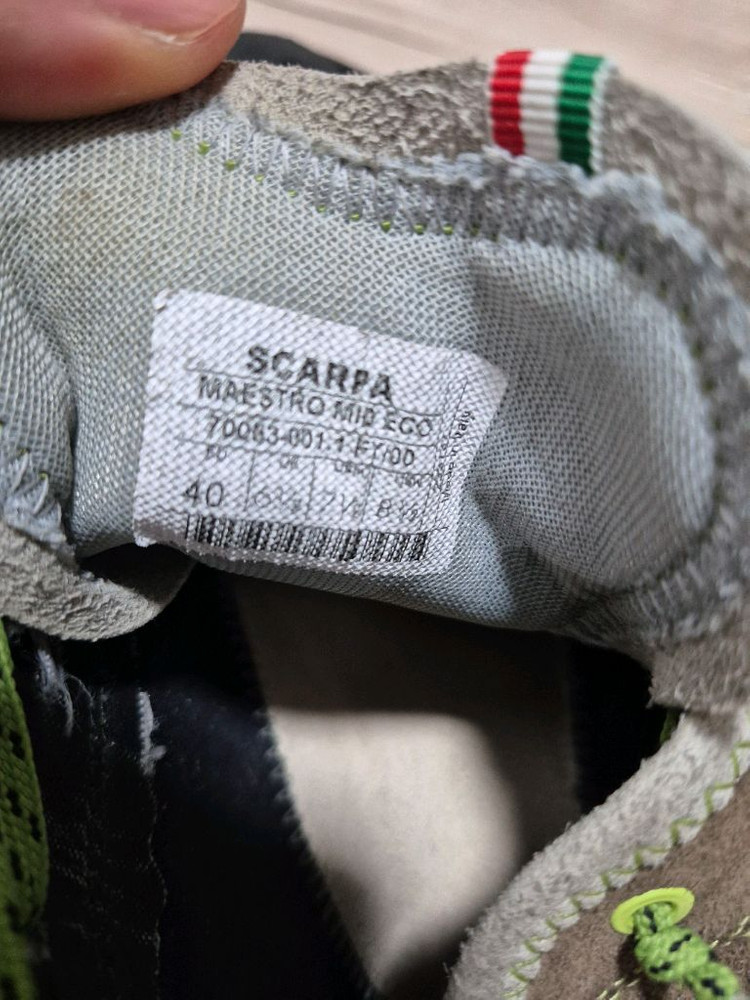 스카르파 암벽화 마에스트로 40사이즈 판매 이미지