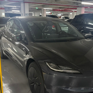 모델 3 스탠다드 RWD 18인치 프리즈마타 휠 순정 이미지