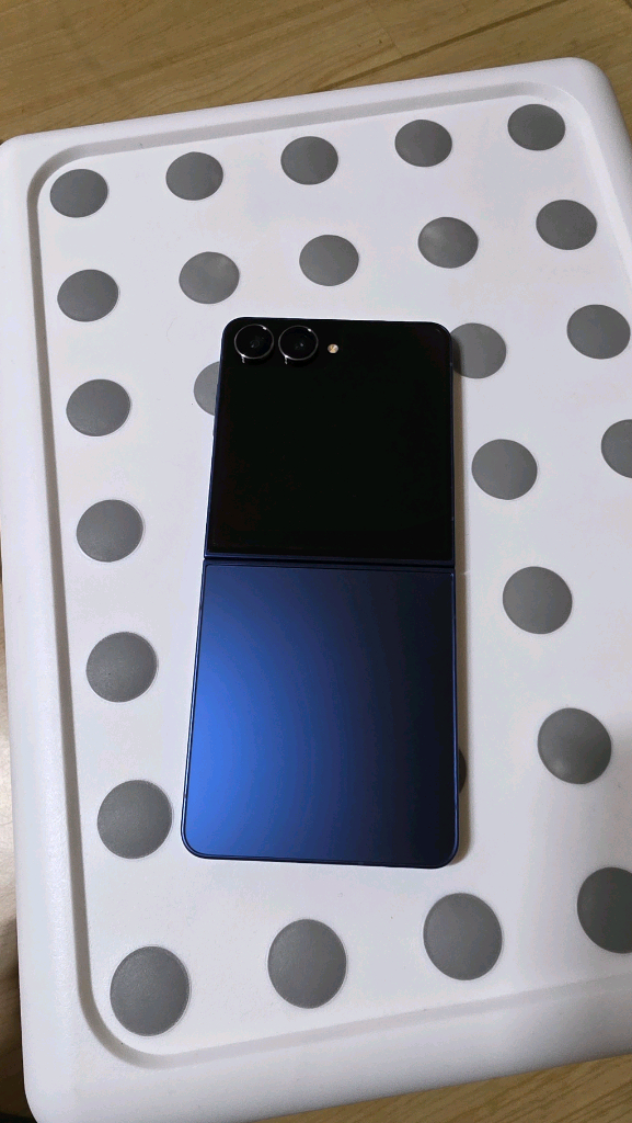 갤럭시Z플립7자급제 블루 512gb 이미지