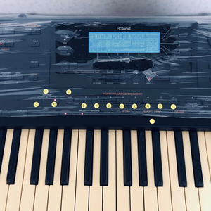 로랜드 G800 신디사이저 76건반 이미지