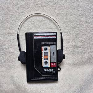 샤프 스테레오 라디오 카세트 워크맨 이미지