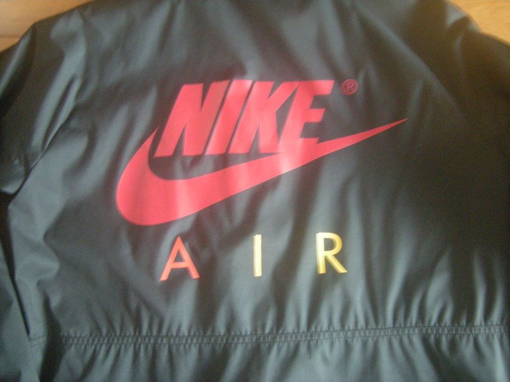 나이키에어 빅스우시 바람막이자켓m사이즈 국내미출시색상 한정판/아디다스 노스페이스 러닝조깅헬스배낭캠핑acg아이폰 이미지