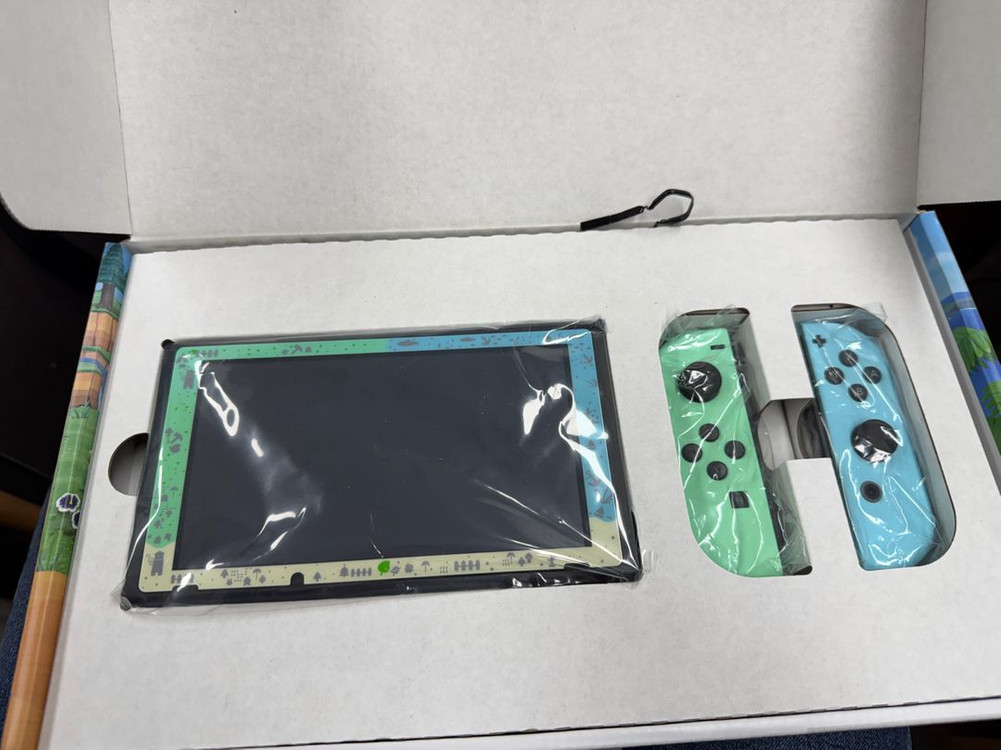 닌텐도 스위치 동물의 숲 에디션 풀박스 + 악세서리(업스케일링) 이미지