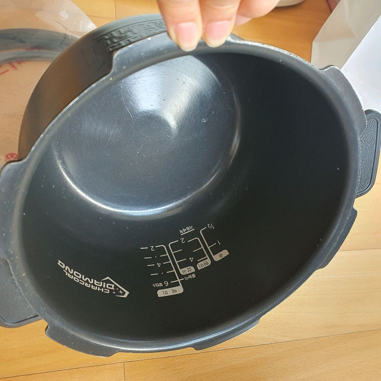 쿠첸 밥솥 내솥 및 고무 패킹 이미지