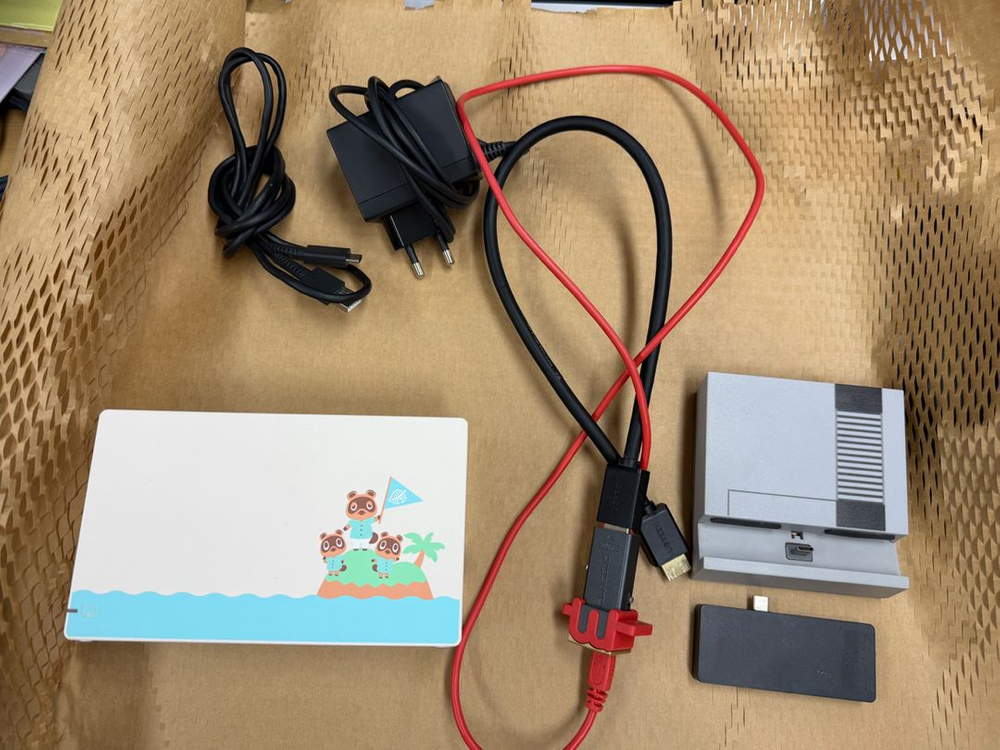 닌텐도 스위치 동물의 숲 에디션 풀박스 + 악세서리(업스케일링) 이미지