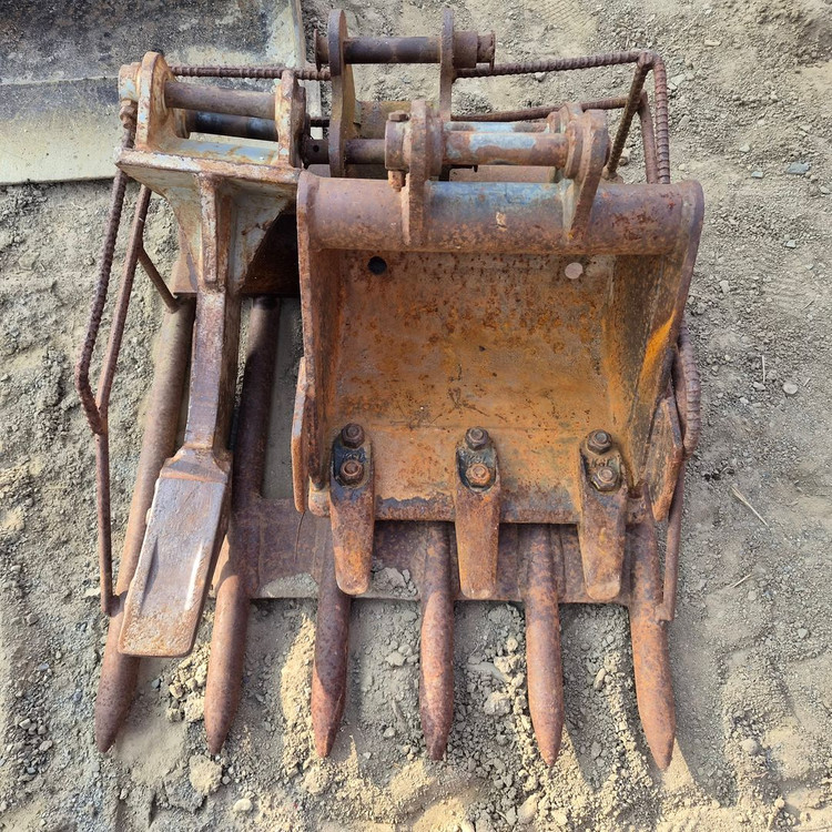 중고 미니굴삭기 얀마 VIO10 버켓3종,니퍼 2014년 판매 이미지