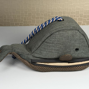 미러리스 카메라 고래 파우치 이미지